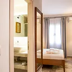 Pom Alaçatı Boutique Hotel *