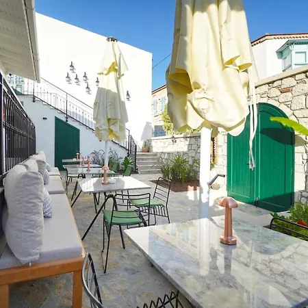 Pom Alacati Boutique Szálloda