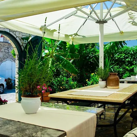 Pom Alacati Boutique Szálloda