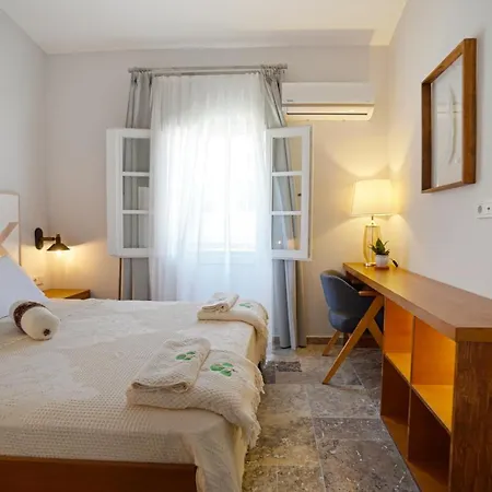 Pom Alacati Boutique