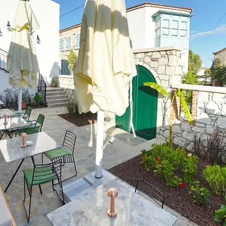 Pom Alacati Boutique Alacati
