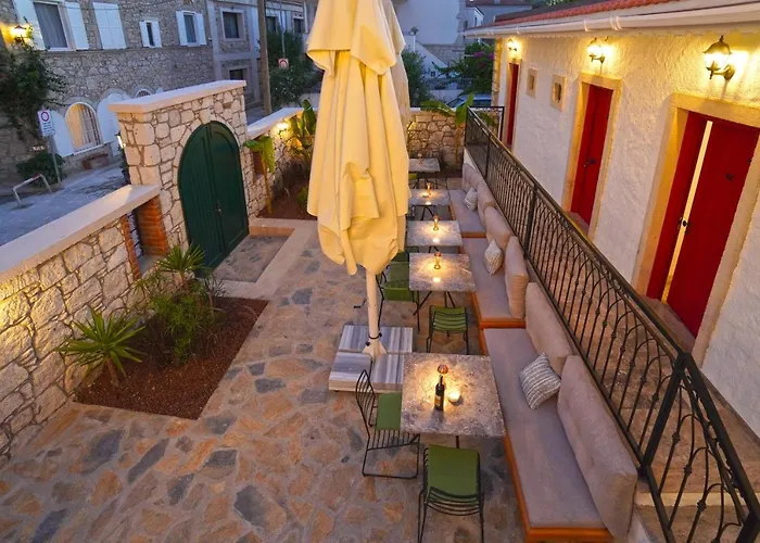 Pom Alacati Boutique מלון *