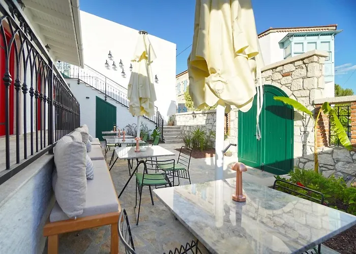 Pom Alacati Boutique מלון