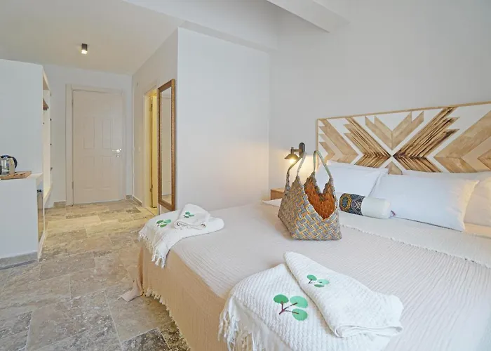 Pom Alacati Boutique מלון *