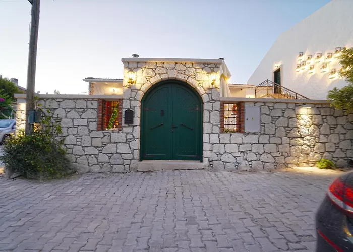 Pom Alacati Boutique מלון