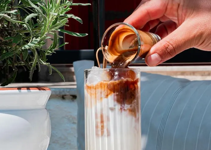 Pom Alacati Boutique מלון *